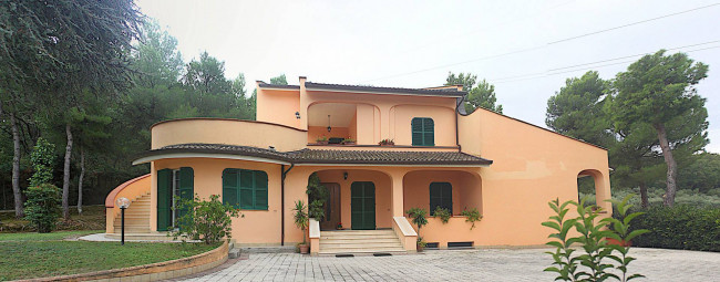 Villetta bifamiliare in vendita a Civitanova Marche