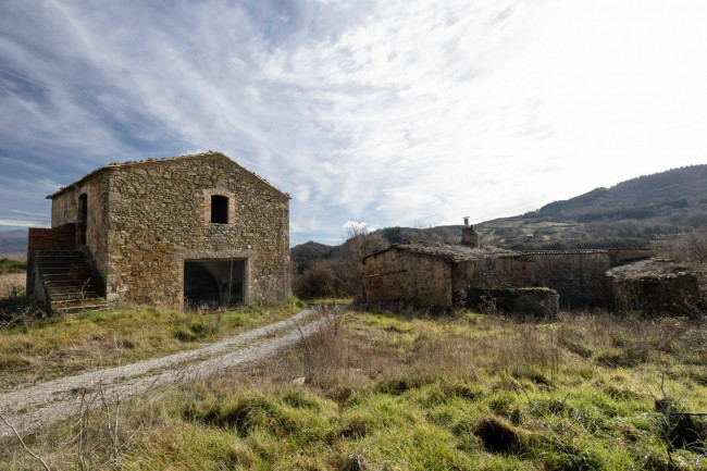Casa colonica in vendita a Cinigiano