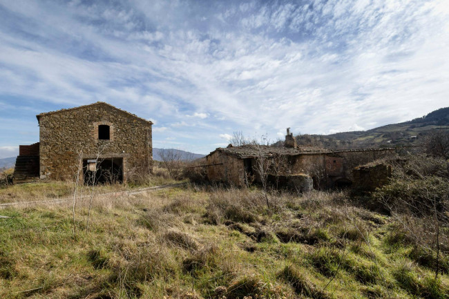 Casa colonica in vendita a Cinigiano
