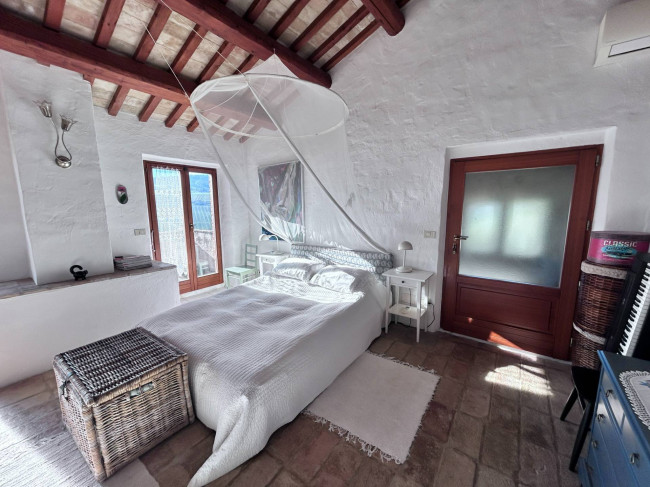 Casa singola in vendita a Monte Rinaldo