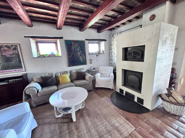 Casa singola in vendita a Monte Rinaldo