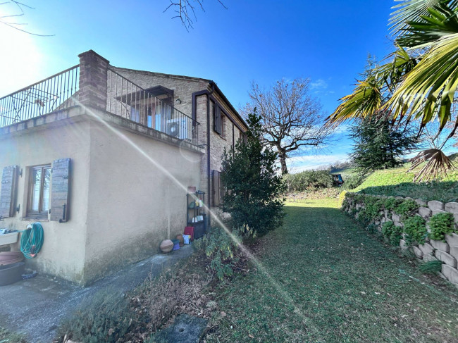 Casa singola in vendita a Monte Rinaldo