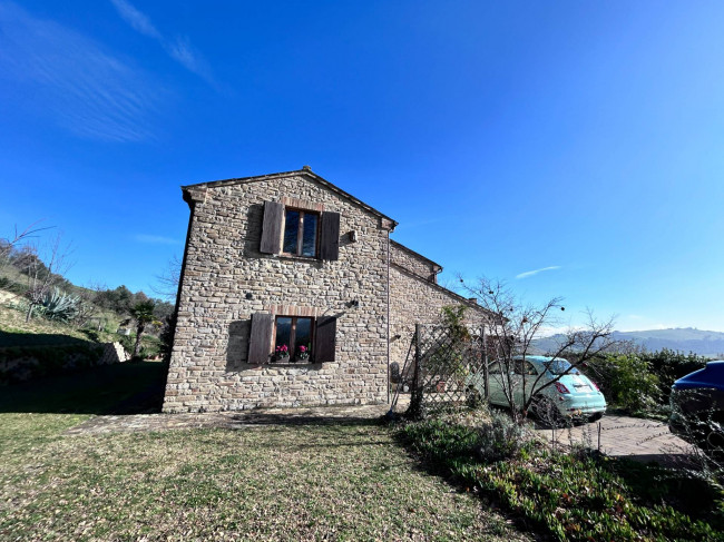 Casa singola in vendita a Monte Rinaldo