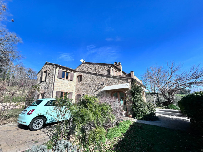 Casa singola in vendita a Monte Rinaldo