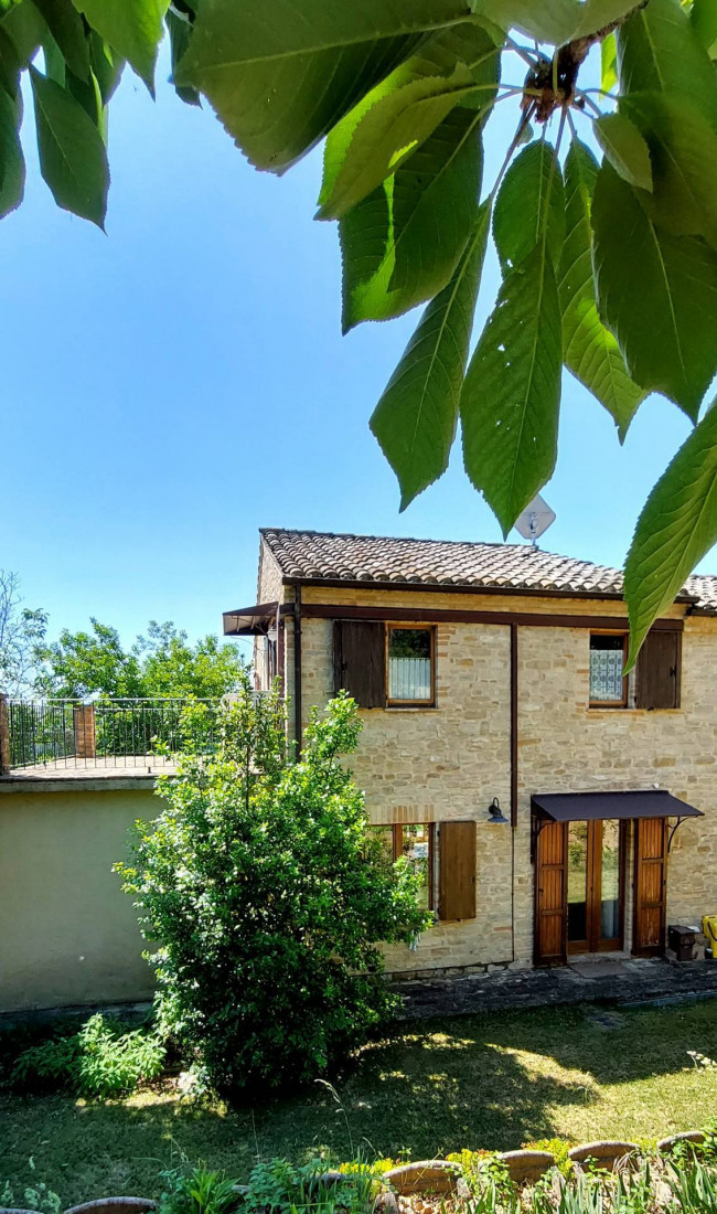 Casa singola in vendita a Monte Rinaldo
