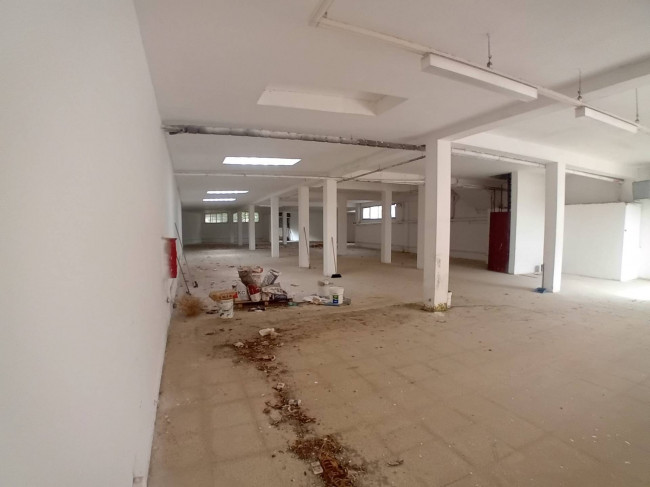 Box o garage in vendita a Nettuno