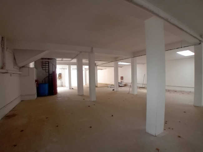 Box o garage in vendita a Nettuno