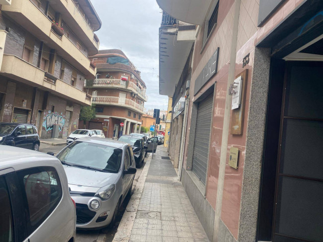 Locale commerciale in affitto a Nettuno