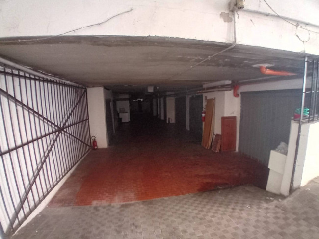 Box o garage in vendita a Nettuno