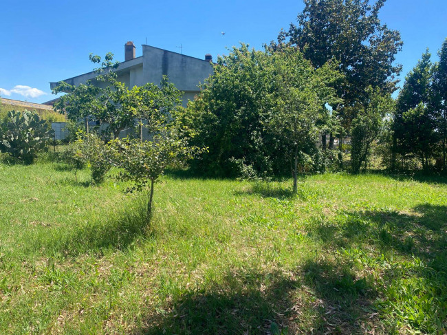 Terreno edificabile in vendita a Aprilia