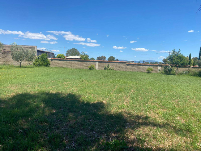 Terreno edificabile in vendita a Aprilia