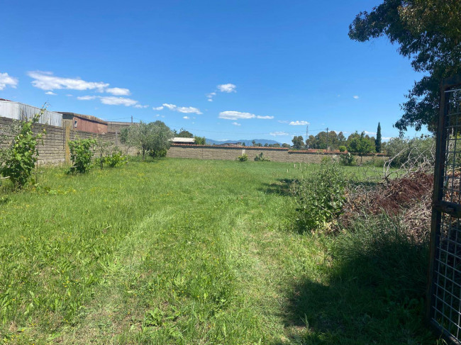 Terreno edificabile in vendita a Aprilia