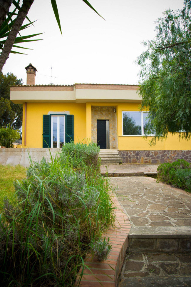 Villa in vendita a Nettuno