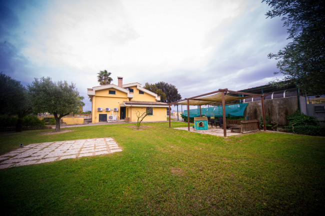 Villa in vendita a Nettuno