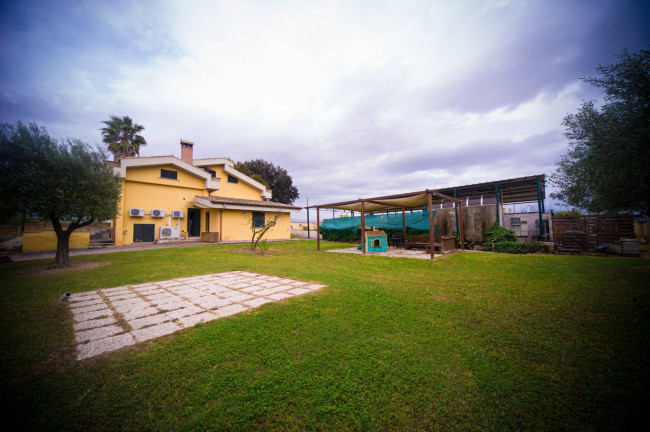 Villa in vendita a Nettuno