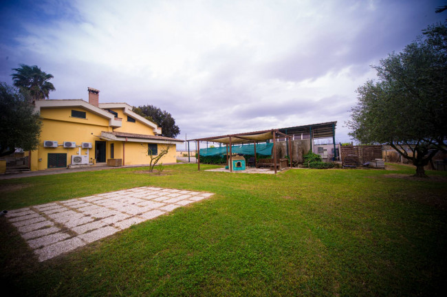 Villa in vendita a Nettuno