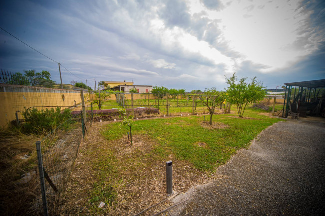Villa in vendita a Nettuno