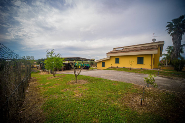 Villa in vendita a Nettuno