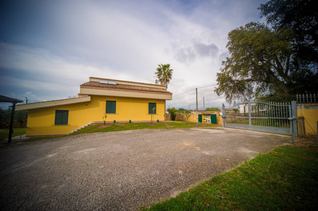 Villa in vendita a Nettuno