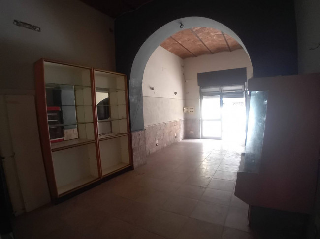 Locale commerciale in vendita a Nettuno