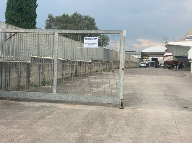 Capannone in vendita a Nettuno