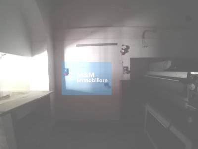 Locale commerciale in vendita a Nettuno