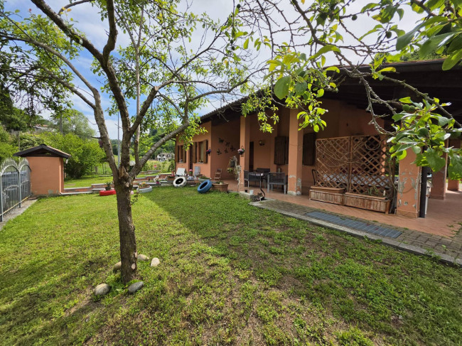 Villa in vendita a Asti