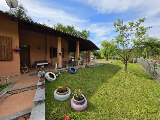 Villa in vendita a Asti