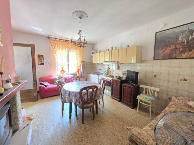 Rustico in vendita a Asti