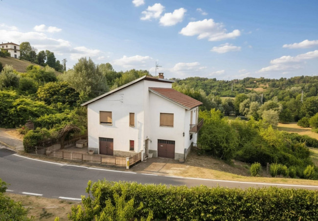 Villa in vendita a Mongardino