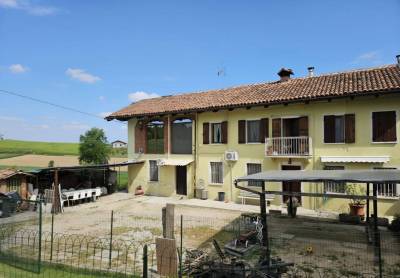 Rustico in vendita a San Damiano d'Asti