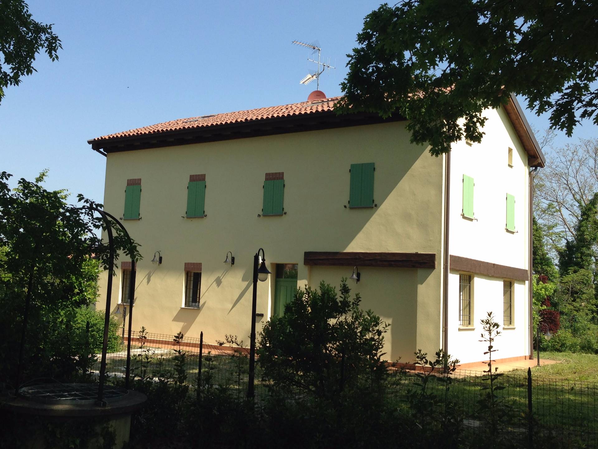  bologna vendita quart: massarenti bolognacentro srl