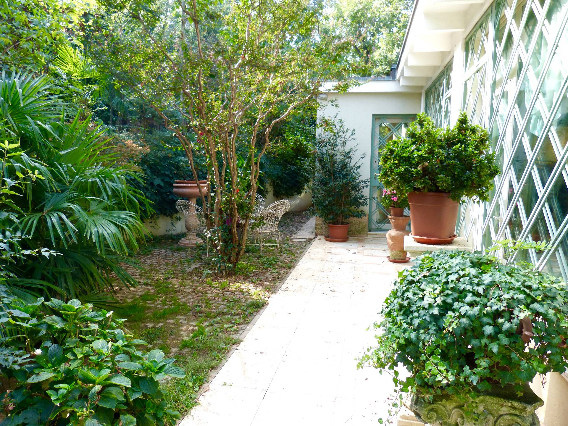 Villa Unifamiliare - Indipendente BOLOGNA vendita  Saragozza  BolognaCentro Srl