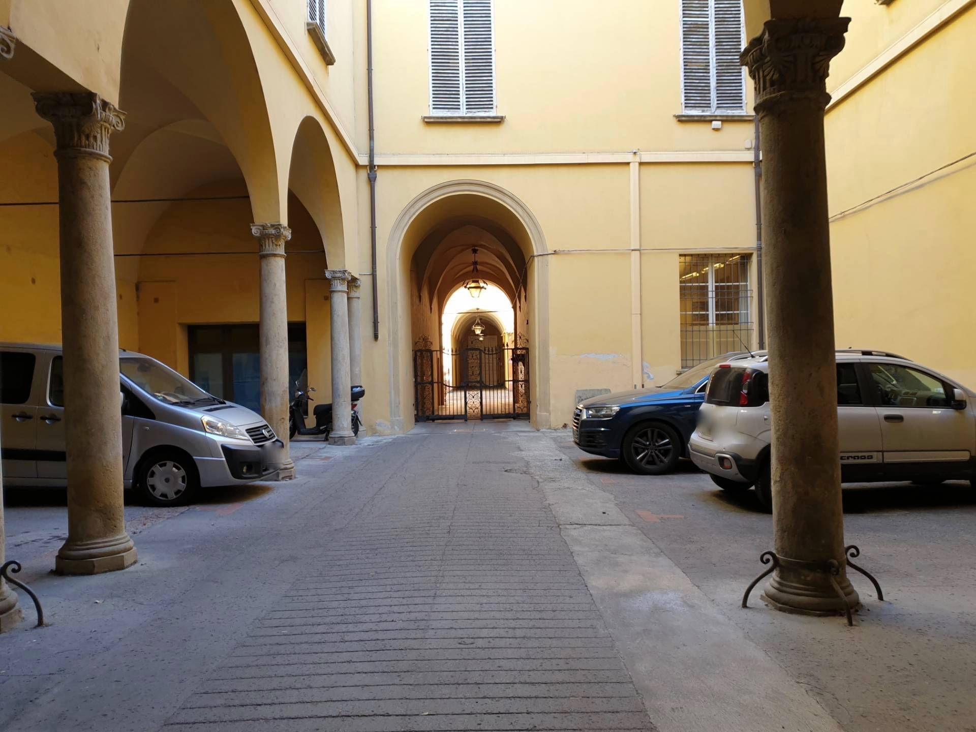  bologna vendita quart: centro storico bolognacentro-srl