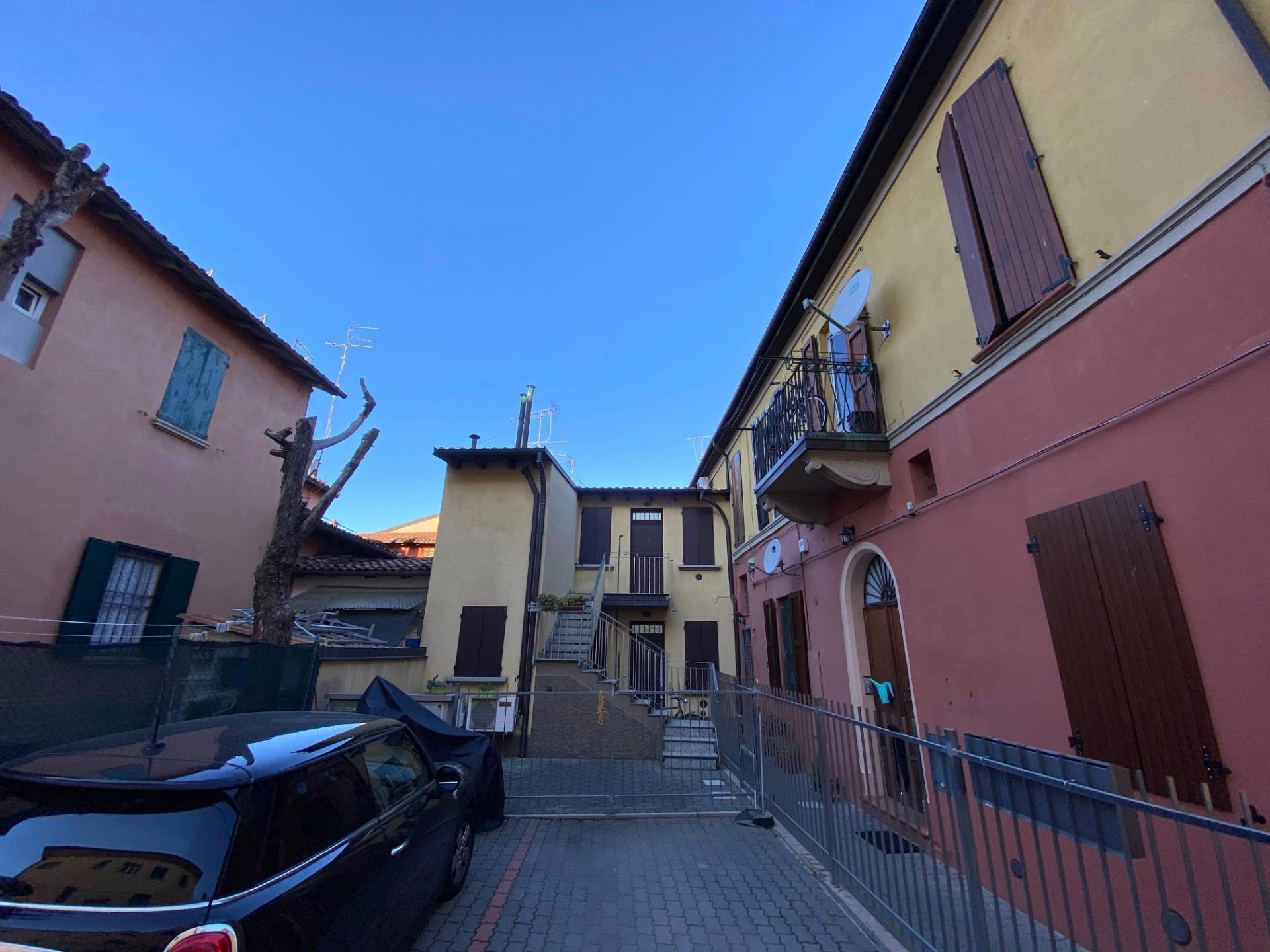  bologna vendita quart: massarenti bolognacentro srl