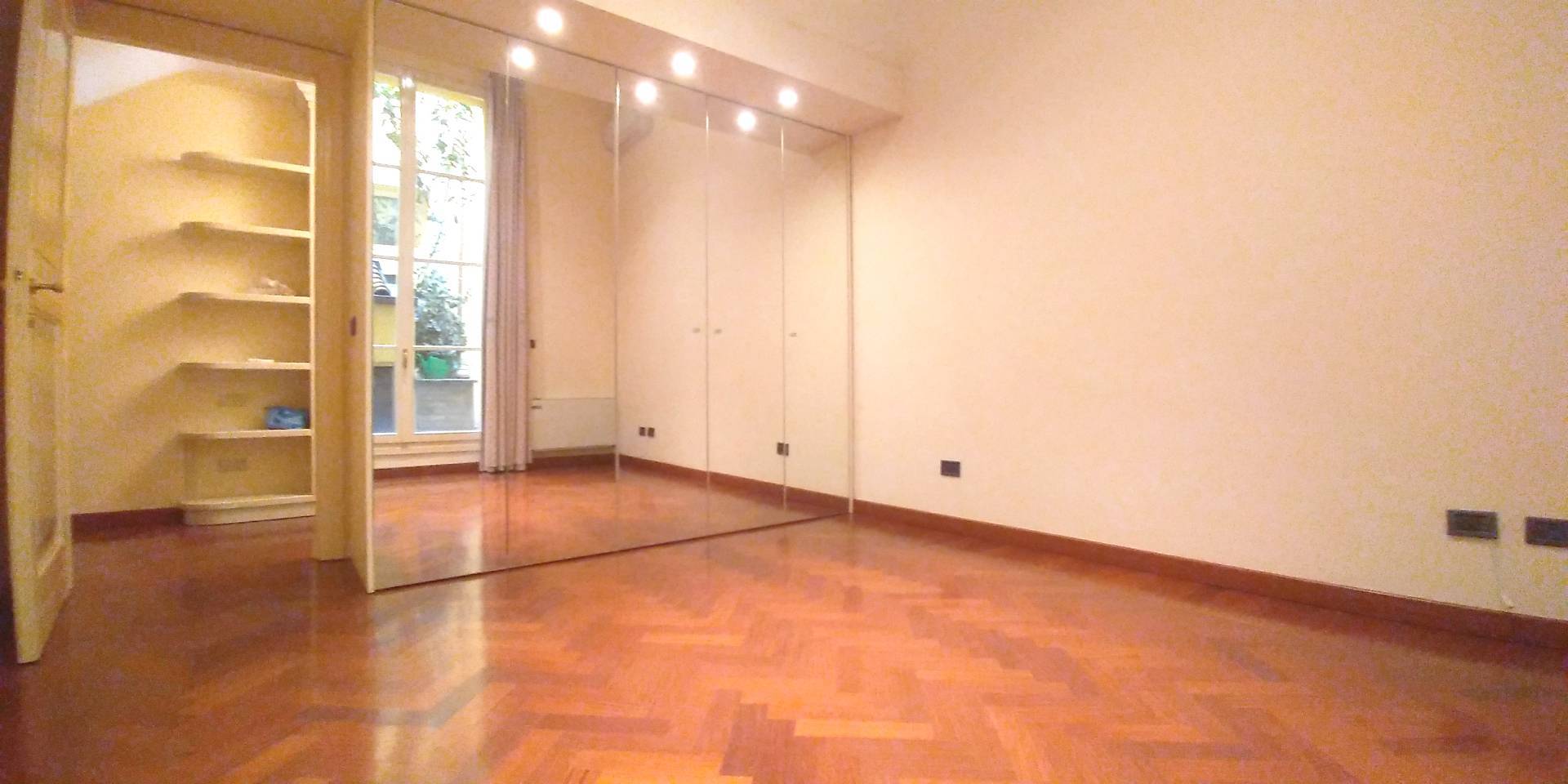 Appartamento BOLOGNA affitto  Centro storico  BolognaCentro Srl