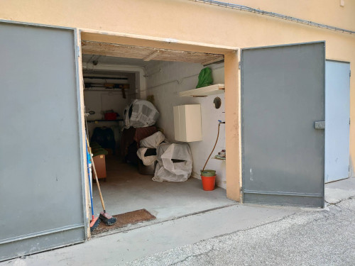 Garage/Box/Posto auto in vendita a Corticella, Bologna (BO)
