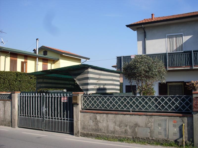 Villa MASSA vendita  Marina di Massa  L