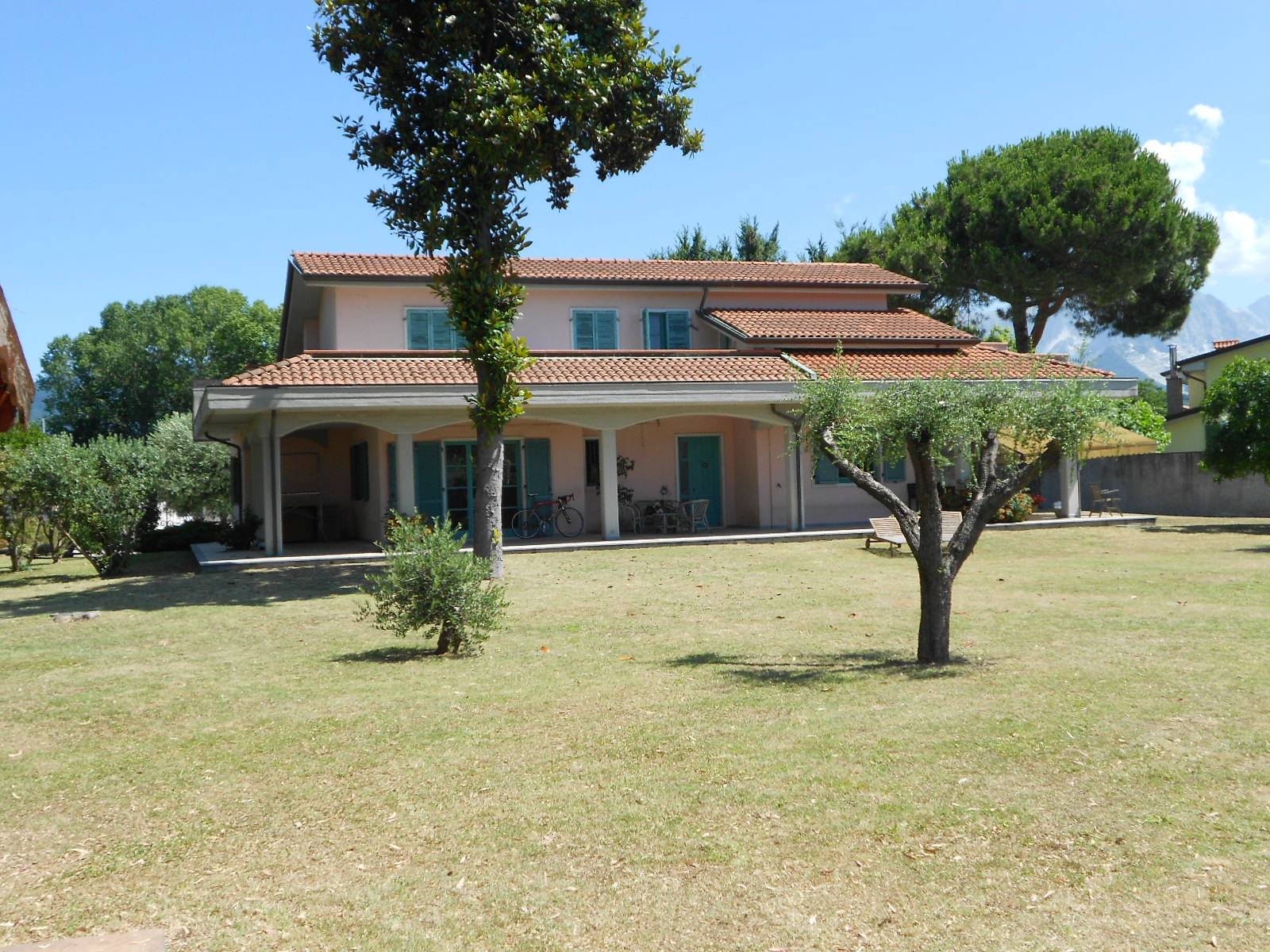 Villa CARRARA vendita  Marina di Carrara  L