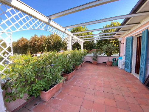 Villa for sale in Forte dei Marmi