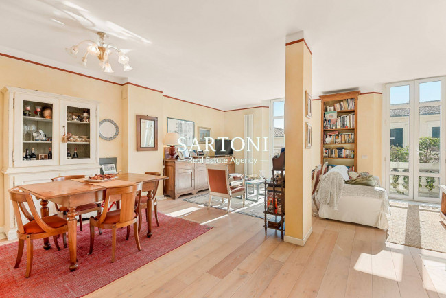 Private house for sale in Viareggio