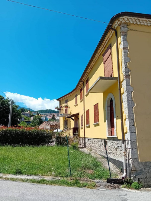 Villa bifamiliare in vendita a Guardiaregia