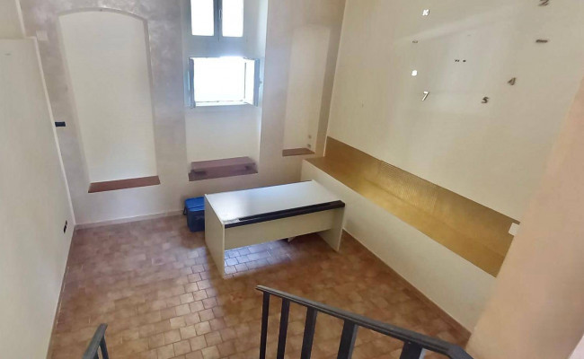 Locale commerciale in affitto a Campobasso