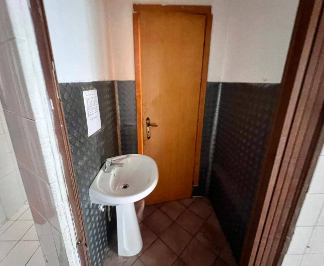 Locale commerciale in affitto a Campobasso
