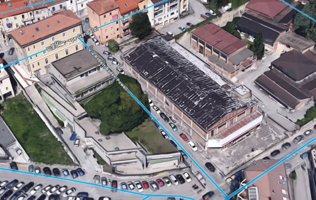 Locale commerciale in vendita a Campobasso