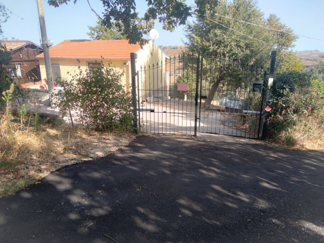 Villa in vendita a Guardialfiera