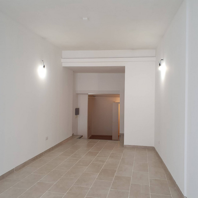 Locale commerciale in affitto a Campobasso
