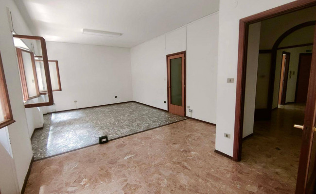Studio/Ufficio in affitto a Campobasso