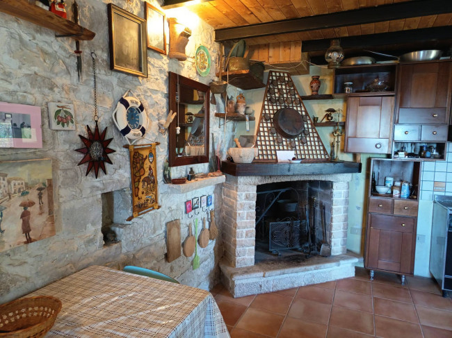 Villa bifamiliare in vendita a Castelbottaccio