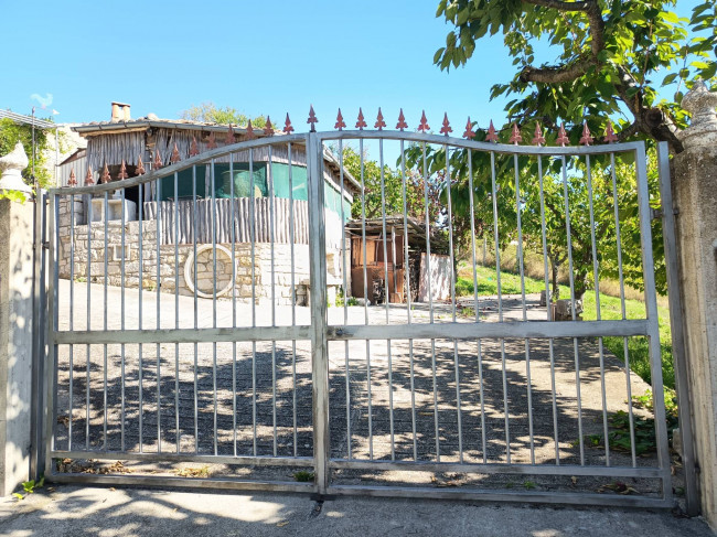 Villa bifamiliare in vendita a Castelbottaccio